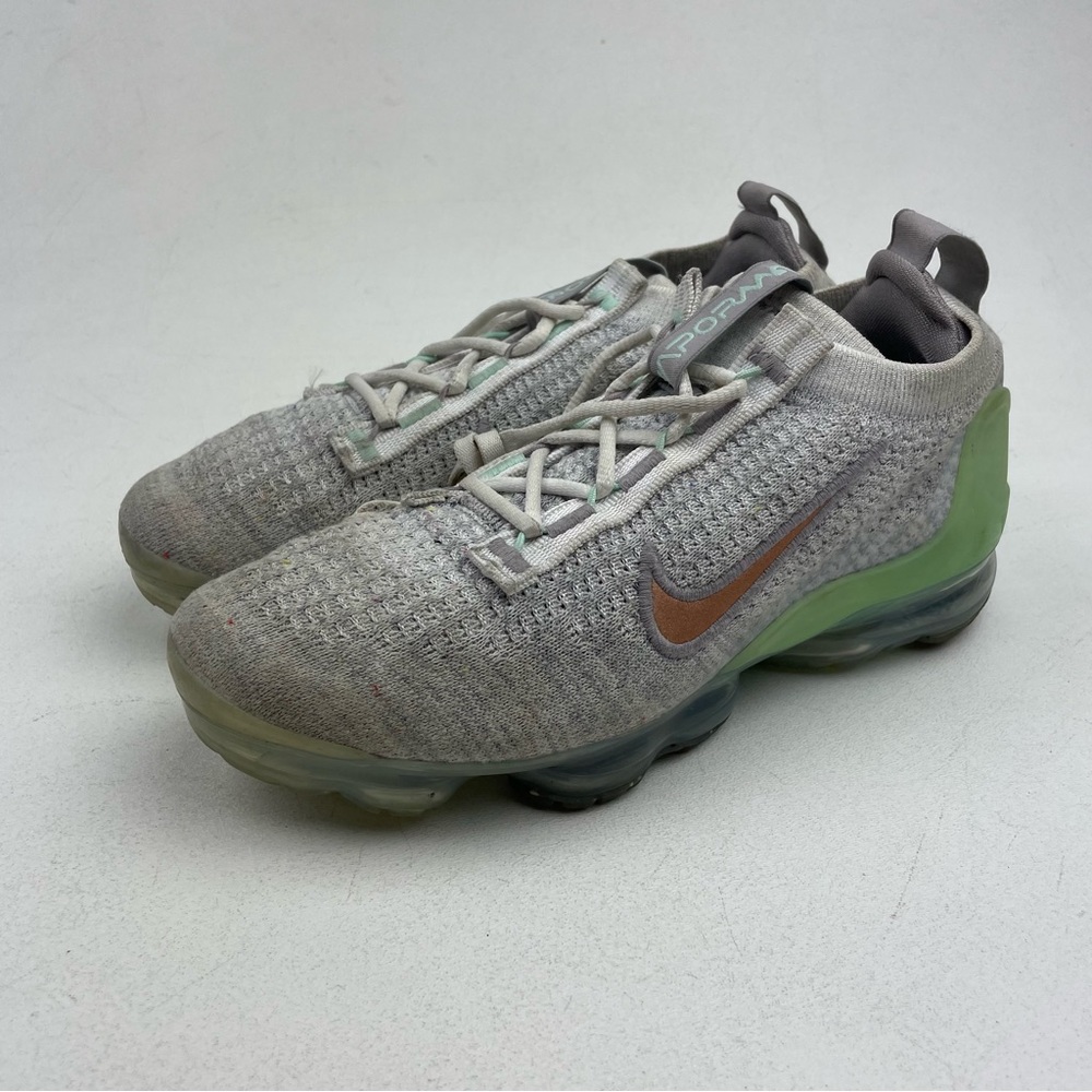 Nike Air Vapormax 2021 Flyknit Mint Gray Sneaker Size 4Y / 5.5W